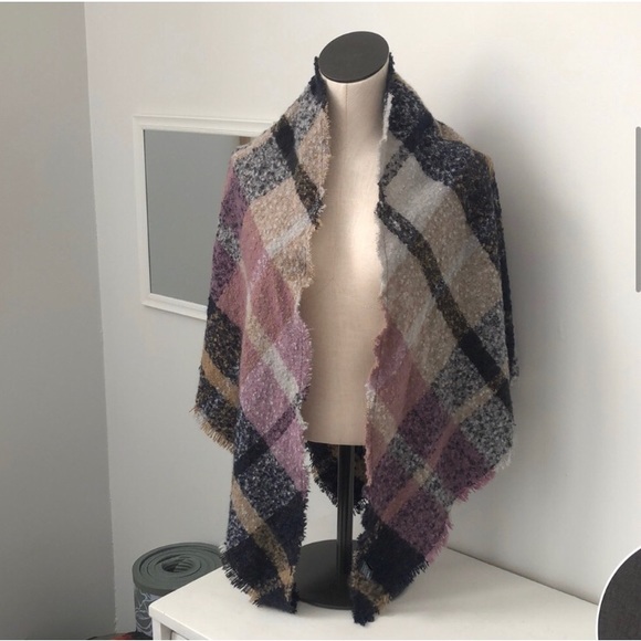 Pretty & Soft Shawl Wrap Scarf - Picture 3 of 8